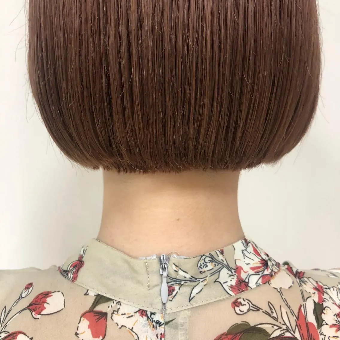 ショート カット ヘアカラー トリートメント 暖色/ブリーチカラー 🎀 M i k uのヘアスタイル