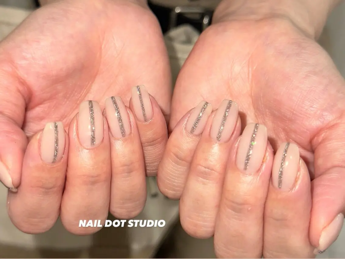 ネイル ハンドネイル NAILDOTSTU DIO SEINAのネイルデザイン
