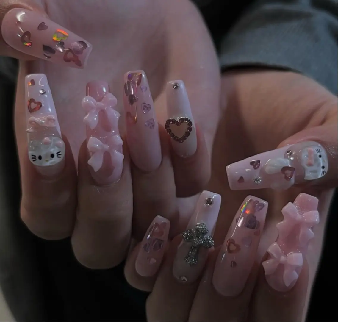 ネイル グラデーション キラキラネイル ワンカラーネイル 冬ネイル Jenn Nail Salonのネイルデザイン