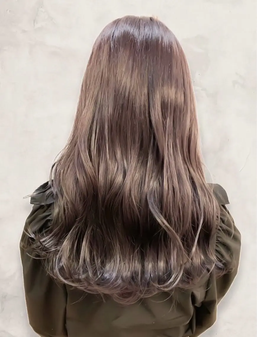 ロング カラー ヘアカラー トリートメント 石井 彩乃のヘアスタイル