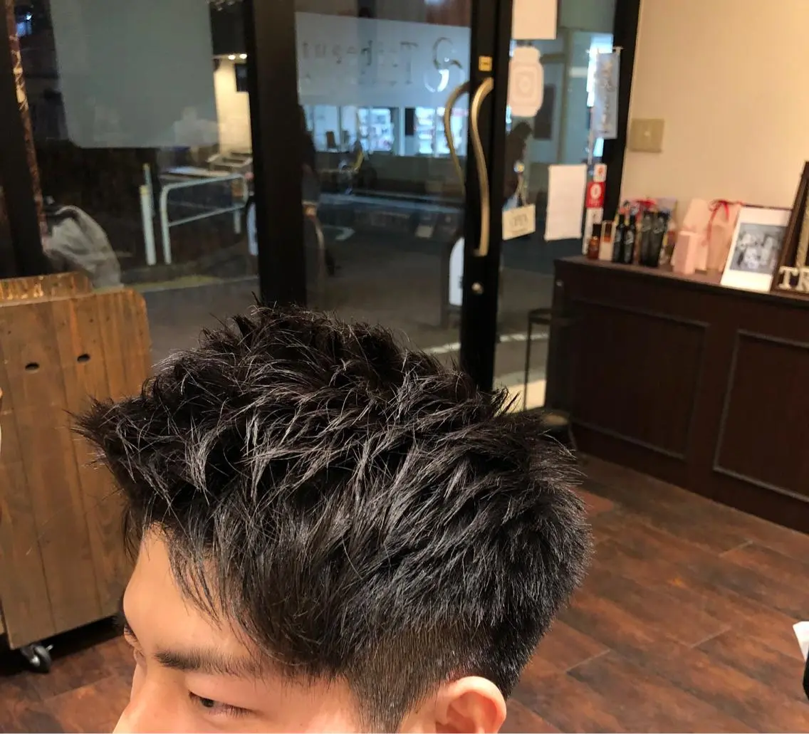 ショート 小山 真弥のヘアスタイル