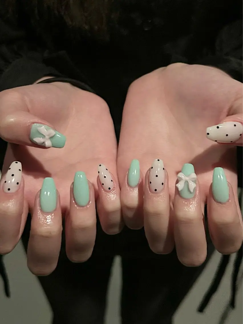 ネイル ハンドネイル IROHA NAIL 愛音のネイルデザイン
