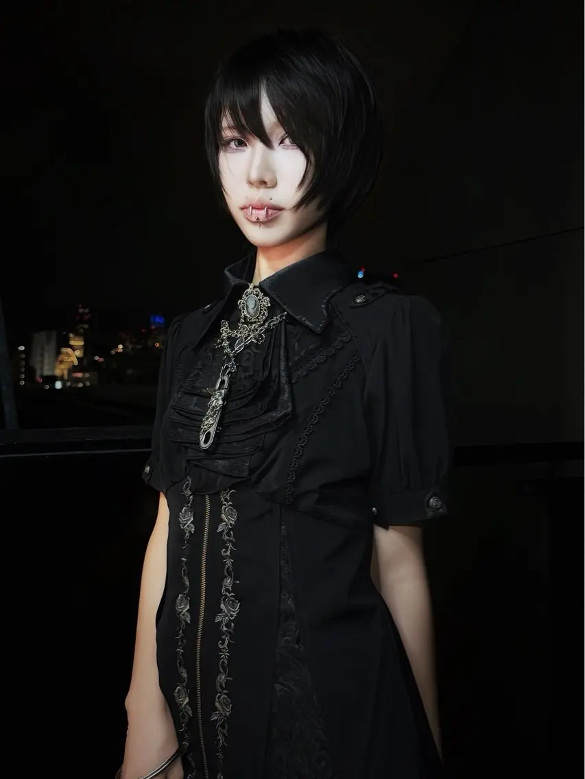 ショート レイヤー×ハイトーン ×デザイン 啓太のヘアスタイル