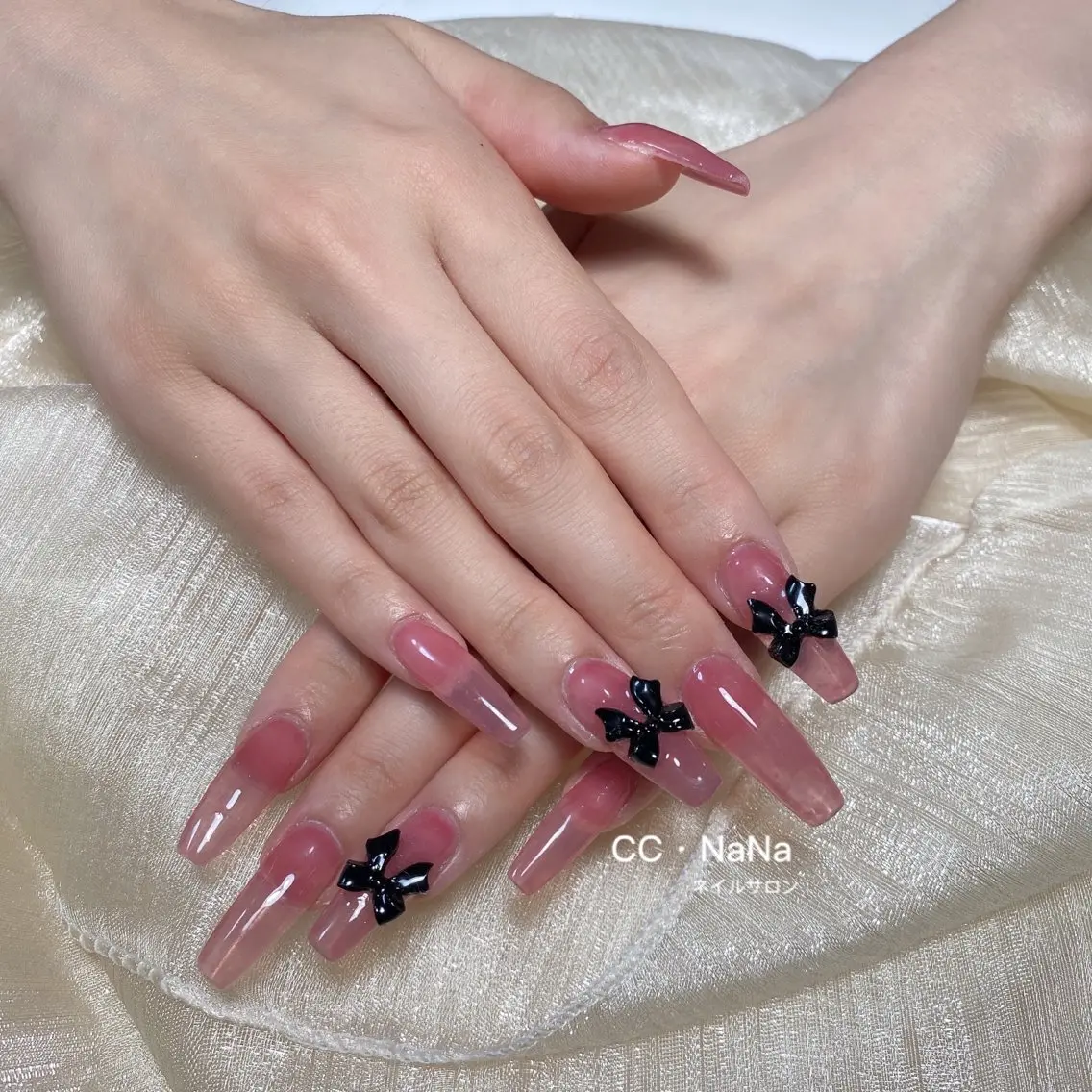ネイル ハンドネイル 💎CC・NaNa 韓国風ネイル🌙Cのネイルデザイン