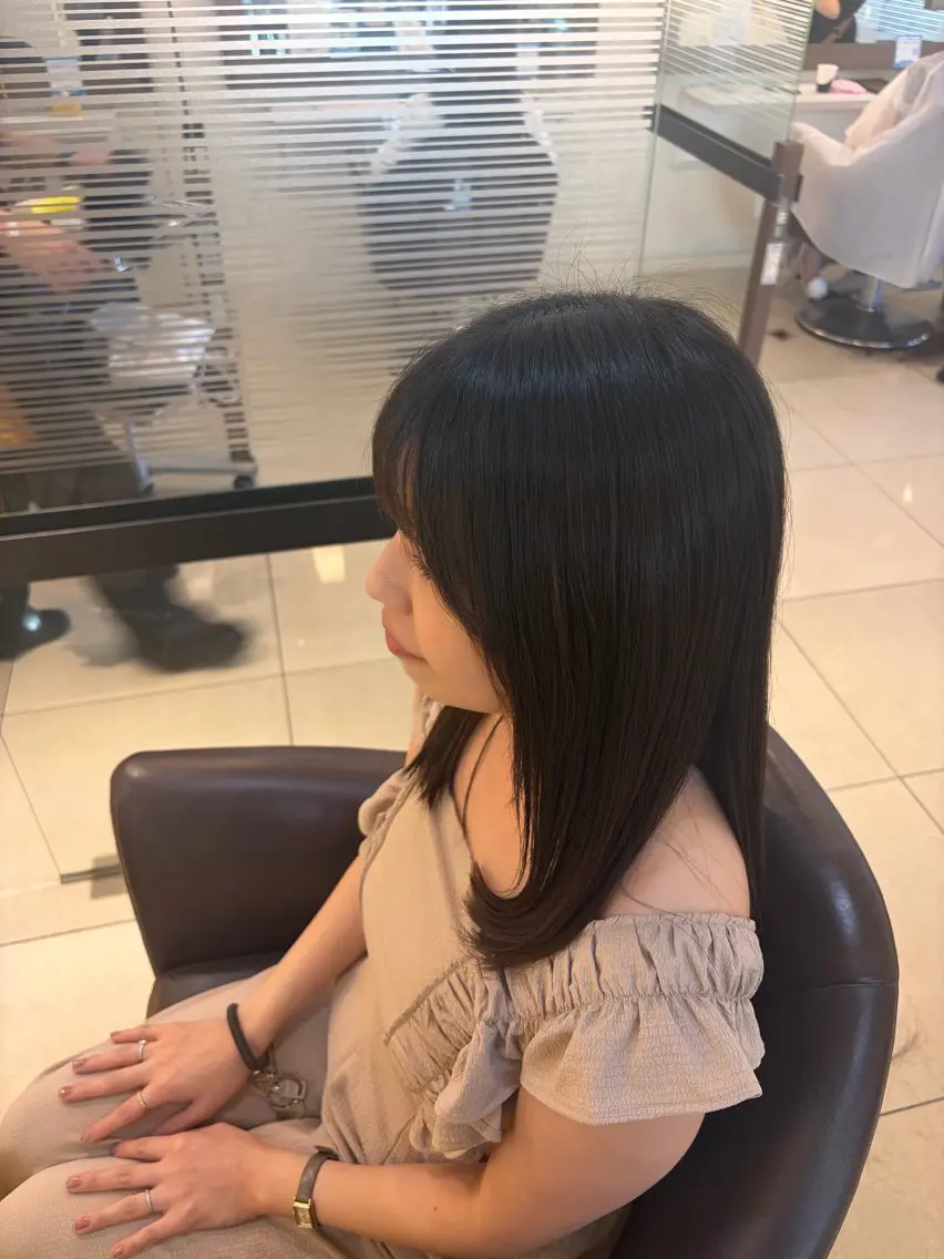 セミロング トリートメント カット 🎀ноиокa🎀 レイヤー×暖色カラーのヘアスタイル