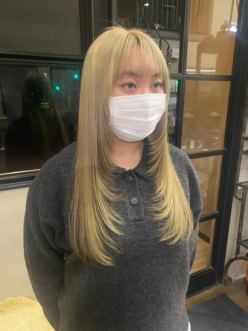 ロング レイヤーカット cyan hinaのヘアスタイル