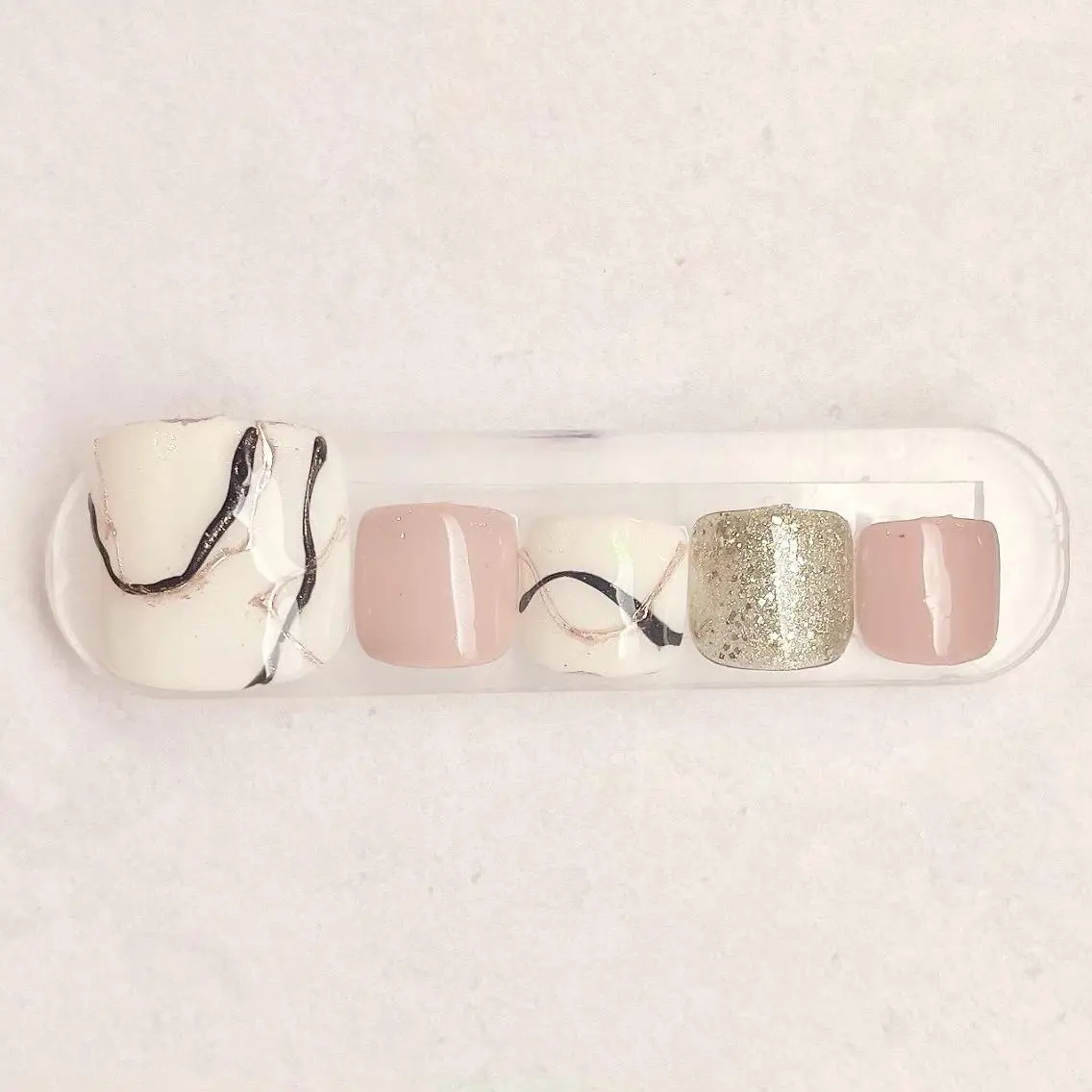 ネイル TiaryNail ERIKAのネイルデザイン