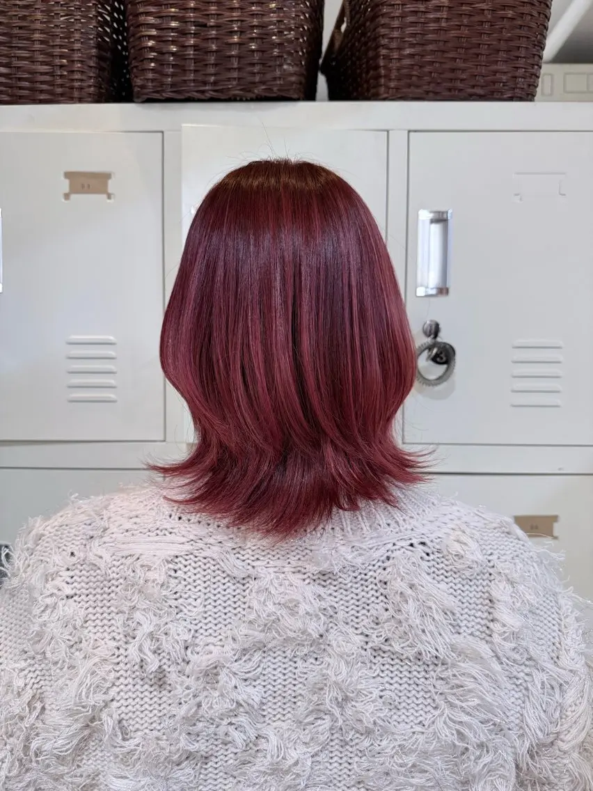 ミディアム カラー ボルドーカラー 🍒せいら🍒 /艶・暖色カラーのヘアスタイル