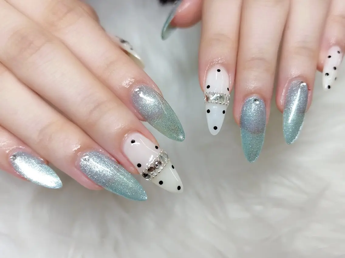 ネイル ドット 長さ出し 水色 ネイルチップ ハンドネイル Bianca浦和西口 ⭐mitoのネイルデザイン