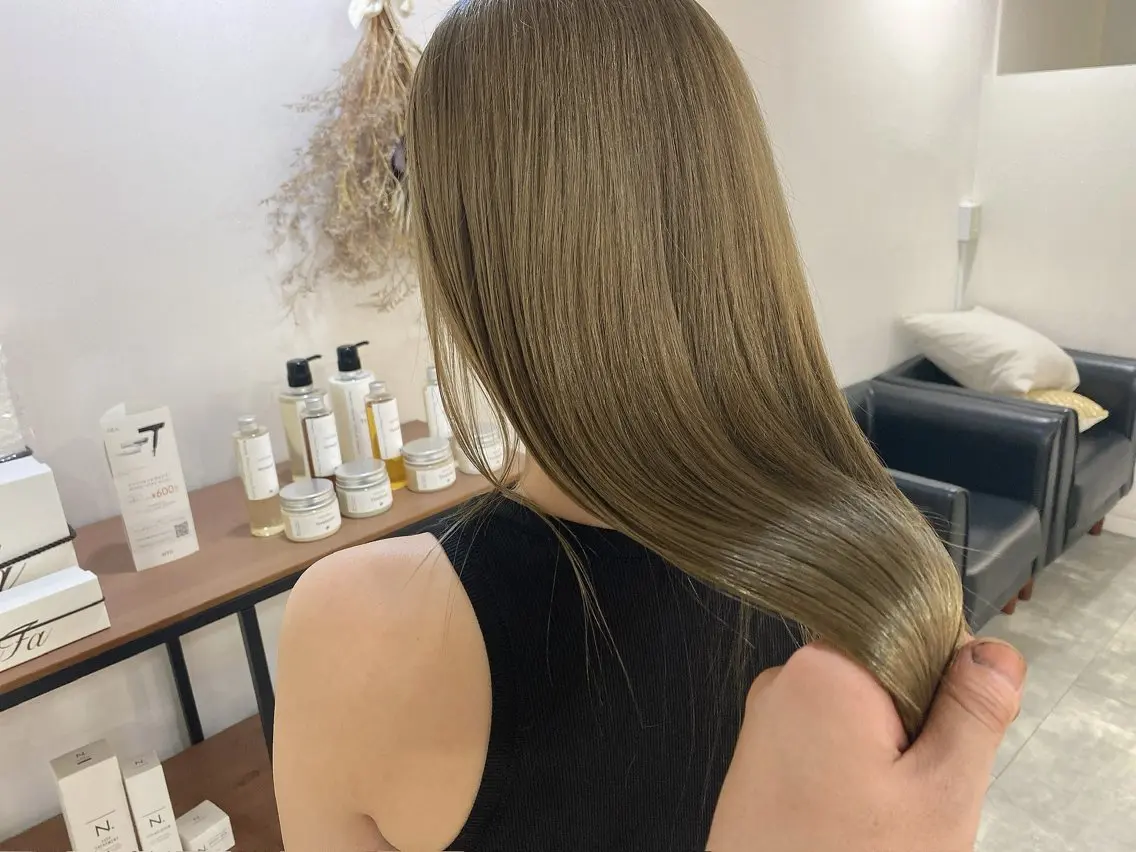 ロング ヘアカラー トリートメント ili 梅田のヘアスタイル
