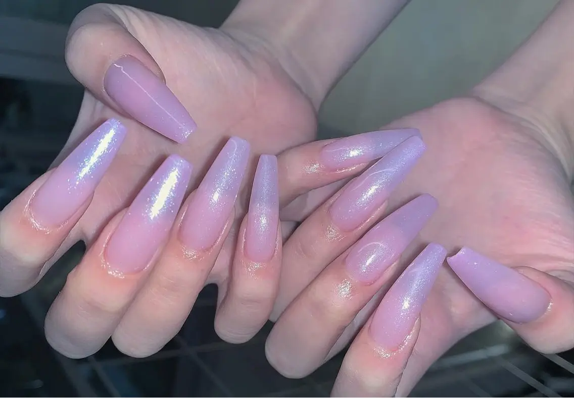 ネイル オーロラネイル フレンチネイル ジェルネイル ハロウィン キラキラネイル H.baby Nail Salonのネイルデザイン