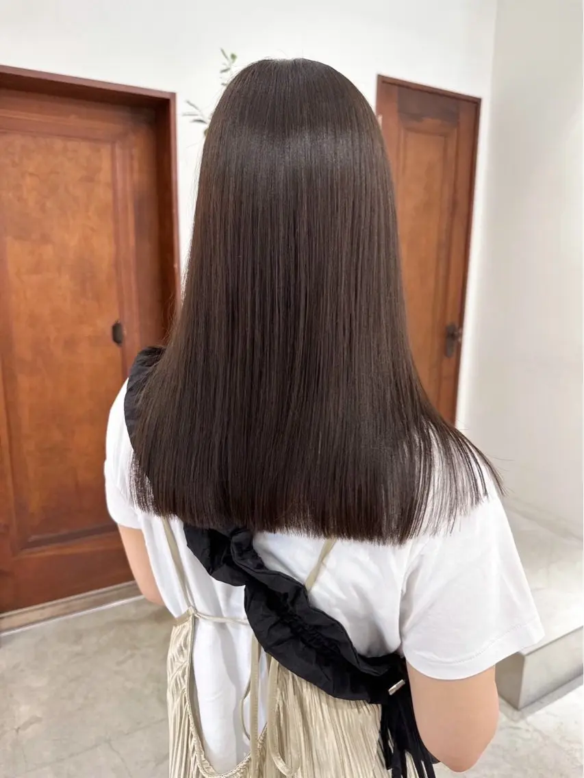 髪質改善ストレート➕最高峰REPTORtrの写真