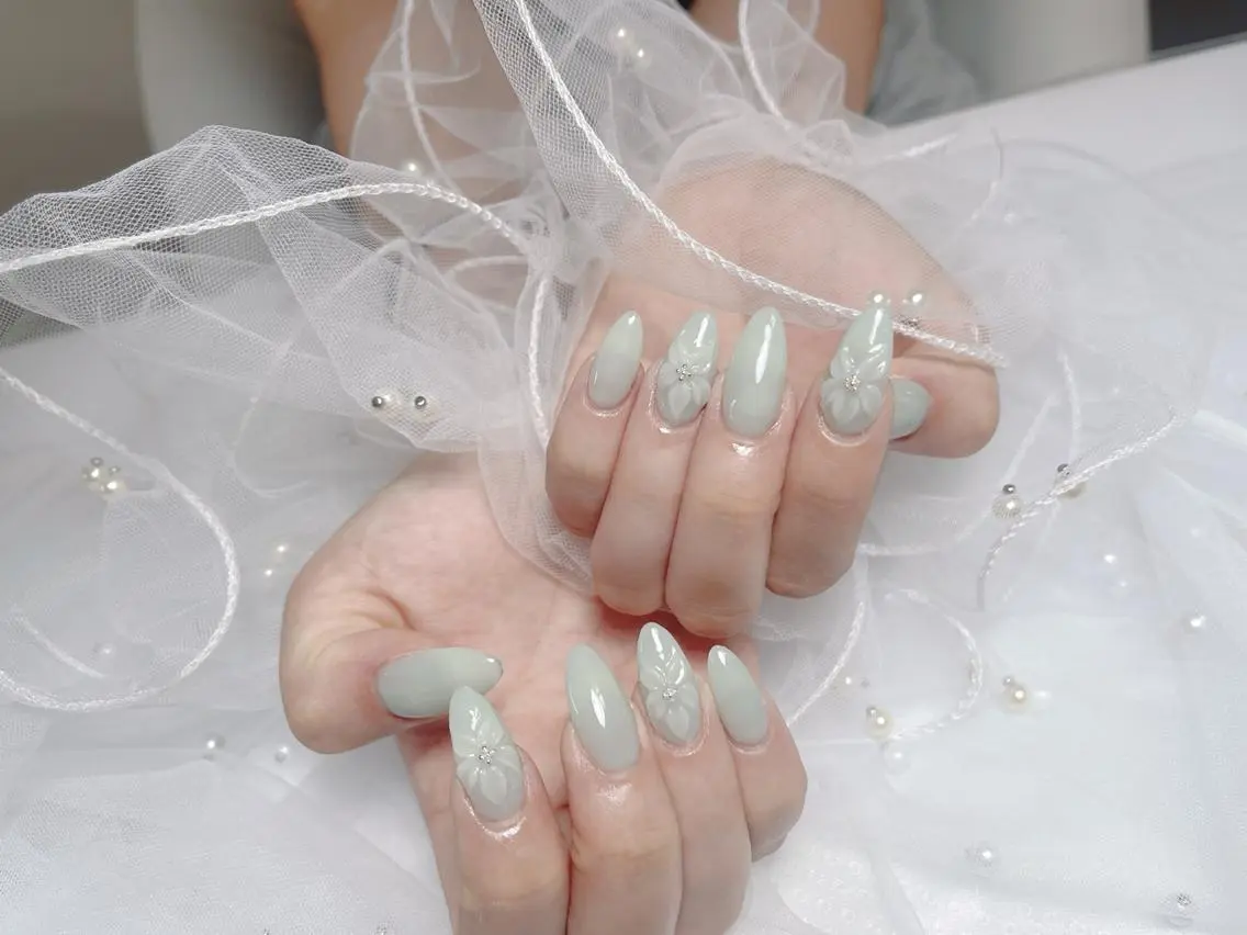 ネイル フラッシュネイル フットネイル フレンチネイル ジェルネイル マグネットネイル ハンドネイル ハオ ネイルのネイルデザイン