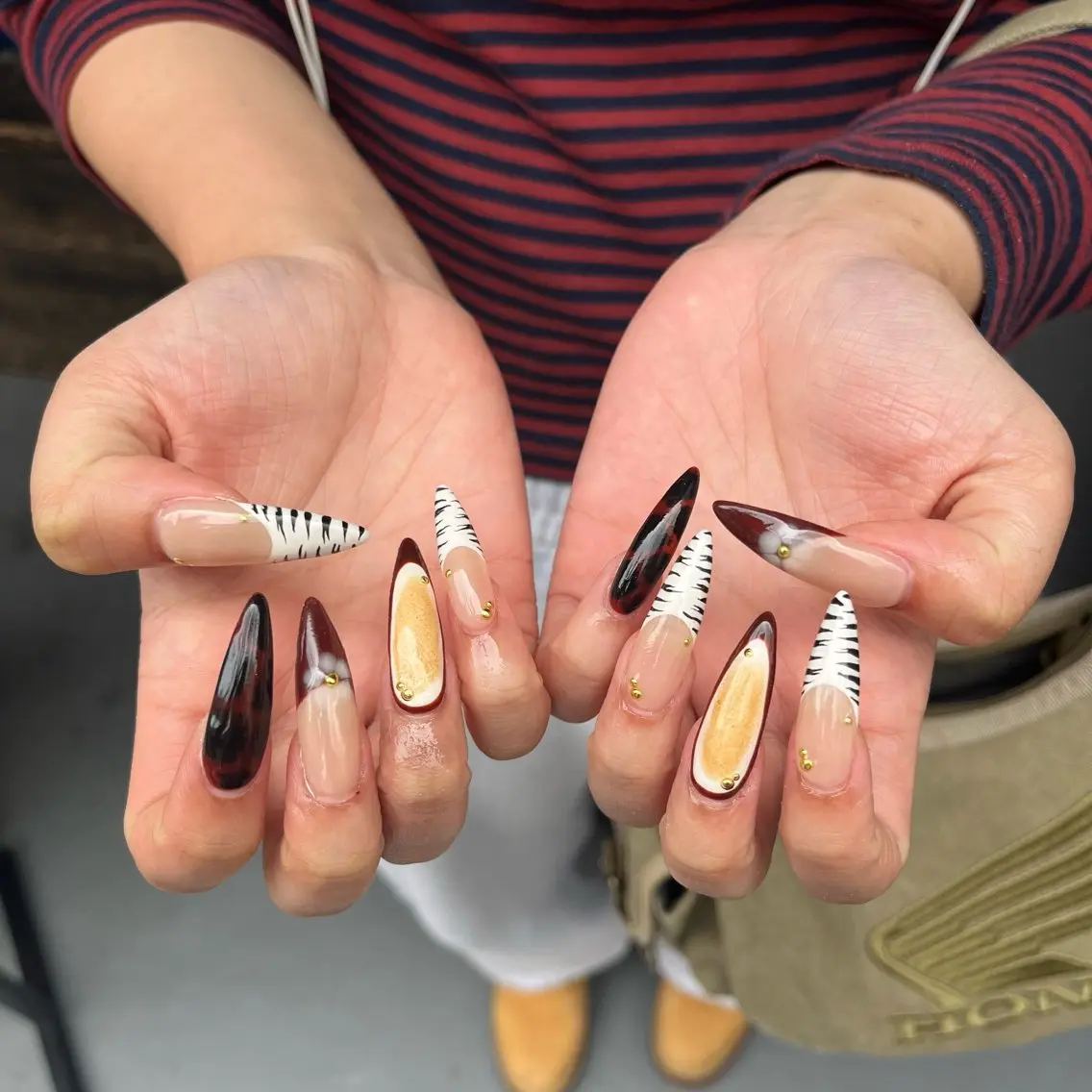 ネイル ハンドネイル IROHA nail Ami🐊🎀のネイルデザイン
