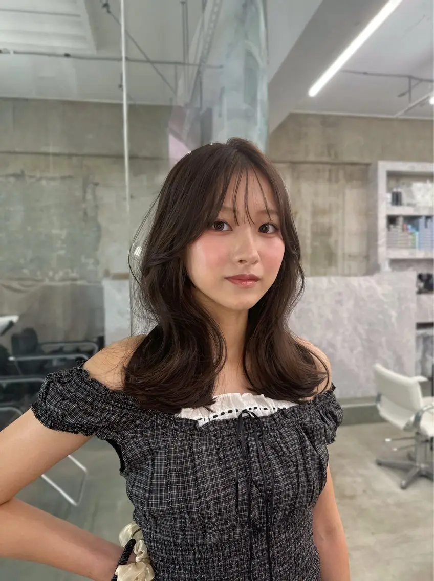 ミディアム カット トリートメント 髪質改善×ブリーチ なしカラー/桃愛のヘアスタイル