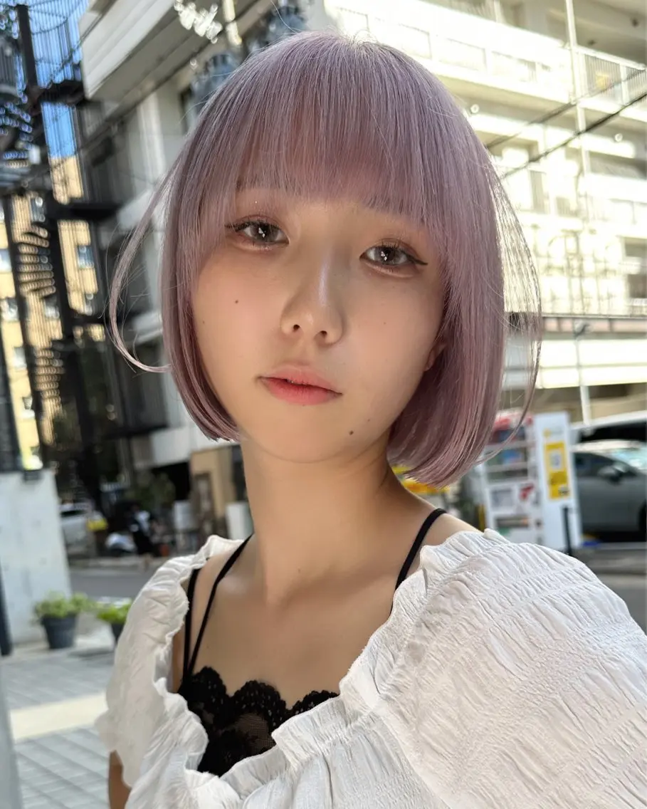 ショート アッシュ アッシュグレー アッシュグレージュ ボブ ハイライト 佐藤 まいらのヘアスタイル