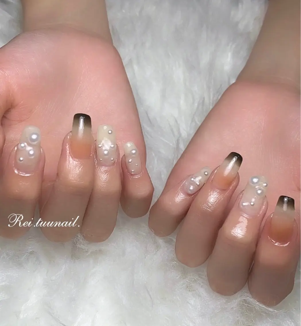 ネイル チークネイル フラッシュネイル フットネイル フレンチネイル ガラスフレンチ Nailsalon / Rei.tuuのネイルデザイン