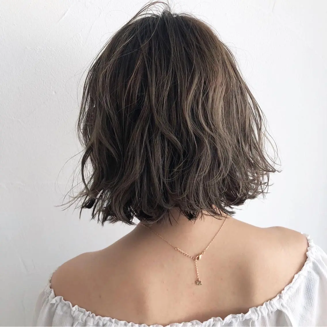 ショート カラー 三鷹で1番ショート ボブをカットする新谷のヘアスタイル