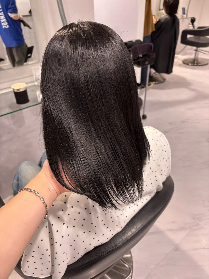 ミディアム カラー 黒髪 透明感カラー 髪質改善 ヘアカラー トリートメント ヘッドスパ ヘアセット 表参道♡暗髪♡ 艶カラー♡アユミのヘアスタイル