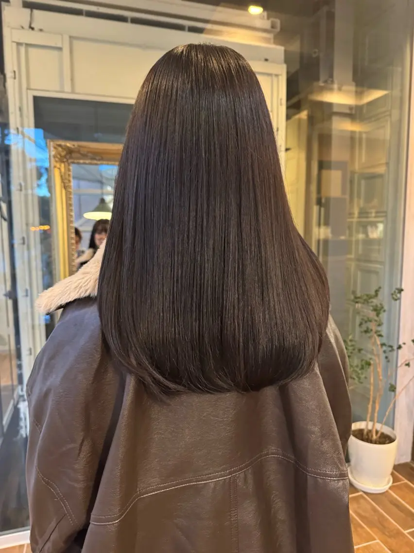 ロング 酸性ストレート 縮毛矯正 村上 輝のヘアスタイル