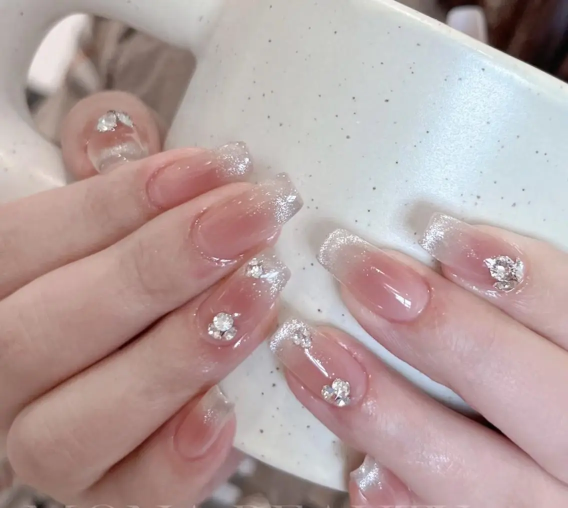 ネイル ハンドネイル ハンドケア 🍑 momo_nailのネイルデザイン