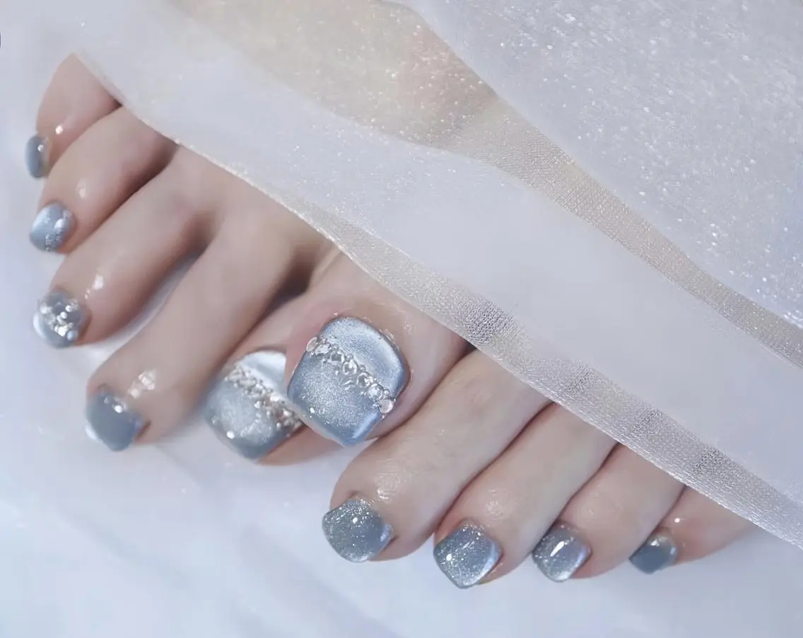 ネイル フットネイル MoonNail エミのネイルデザイン