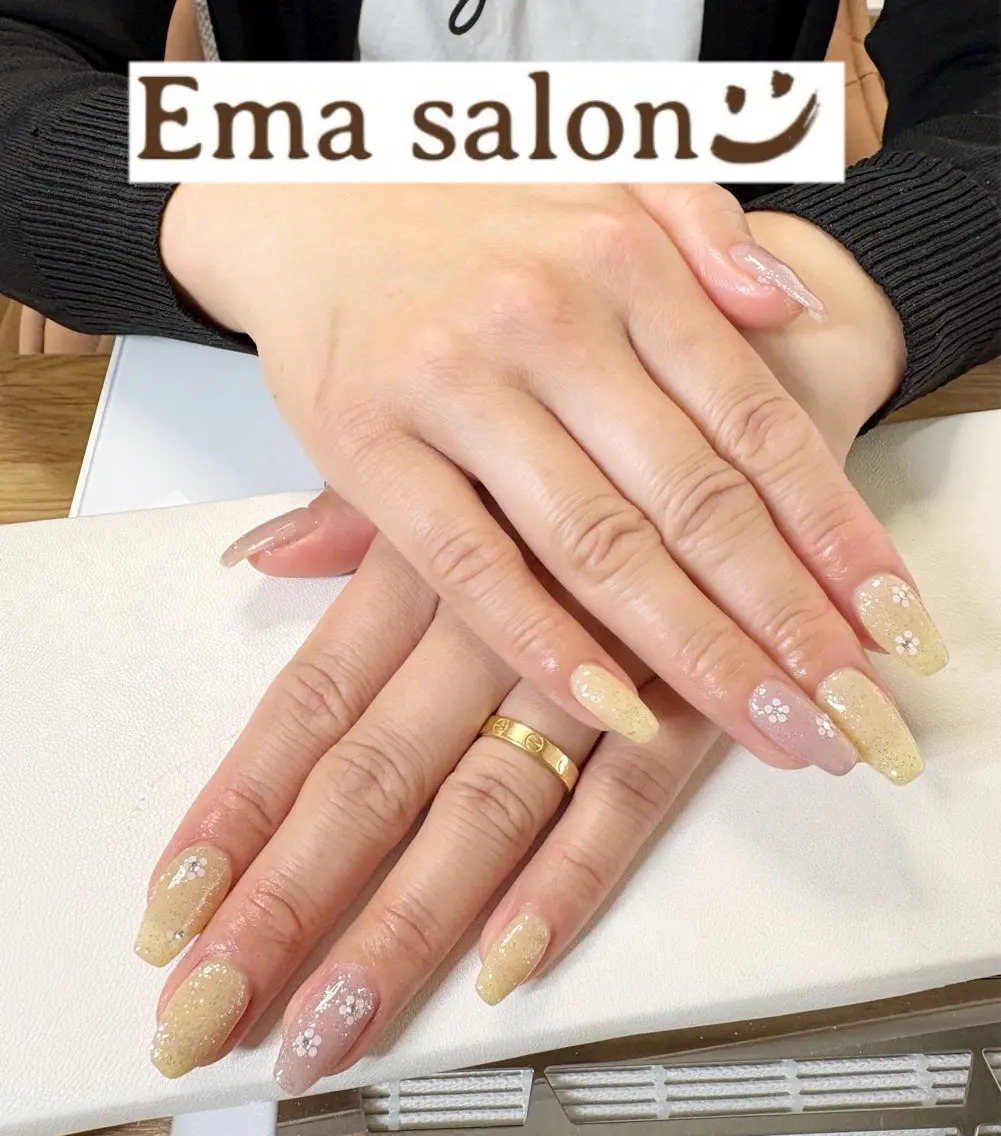 ネイル 入学式 ストーンネイル ハンドネイル Ema salon hiromiのネイルデザイン