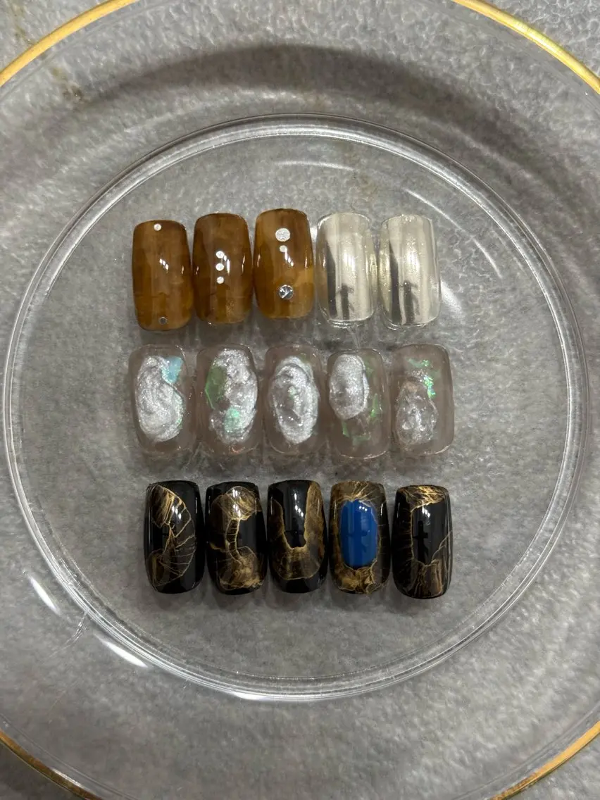 ネイル ハンドネイル フットネイル kiii.__ ✴︎*のネイルデザイン