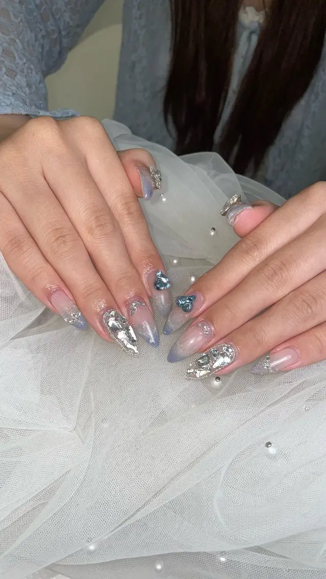 ネイル Moon nail RUNAのネイルデザイン