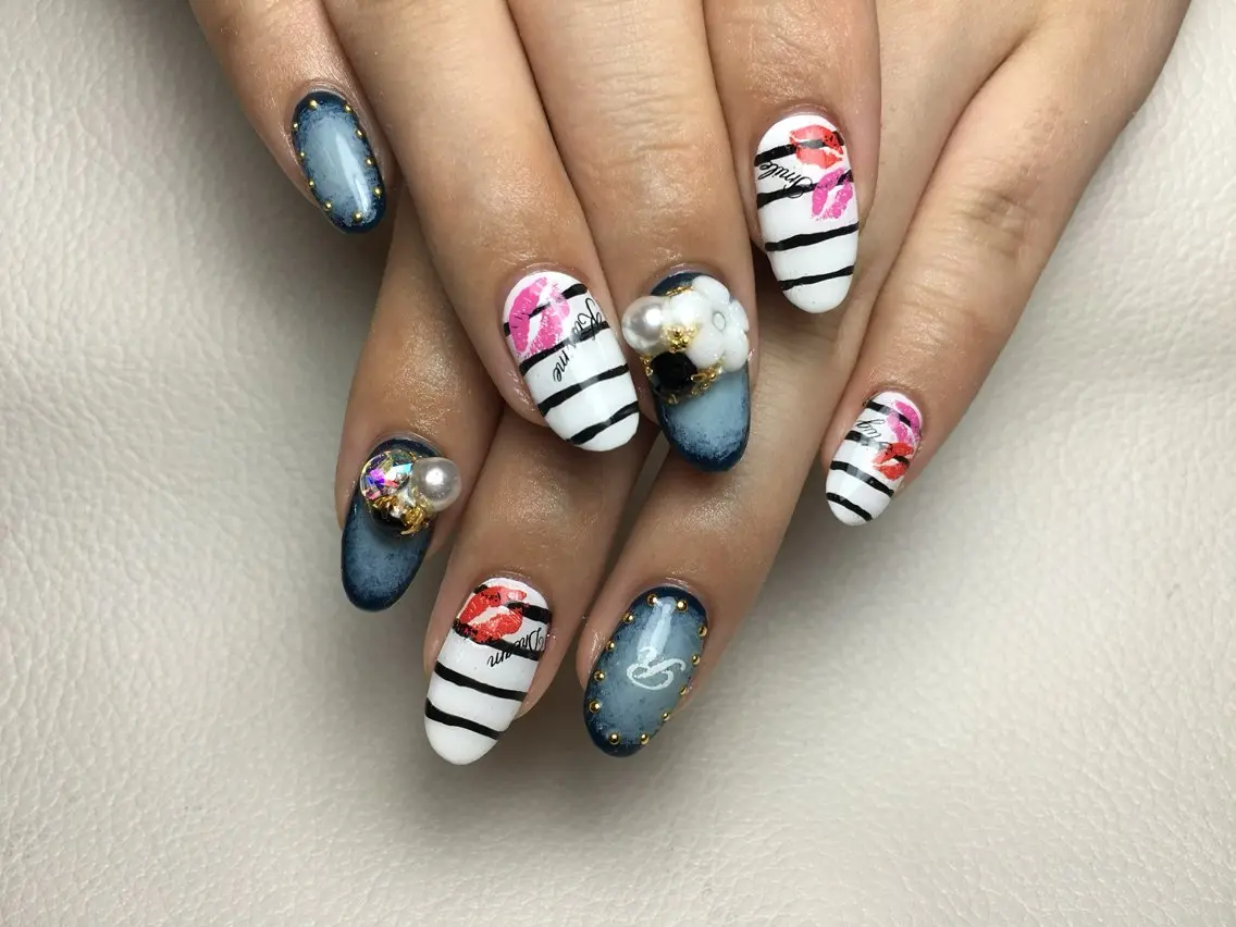 ネイル アートネイル nail room aru.のネイルデザイン