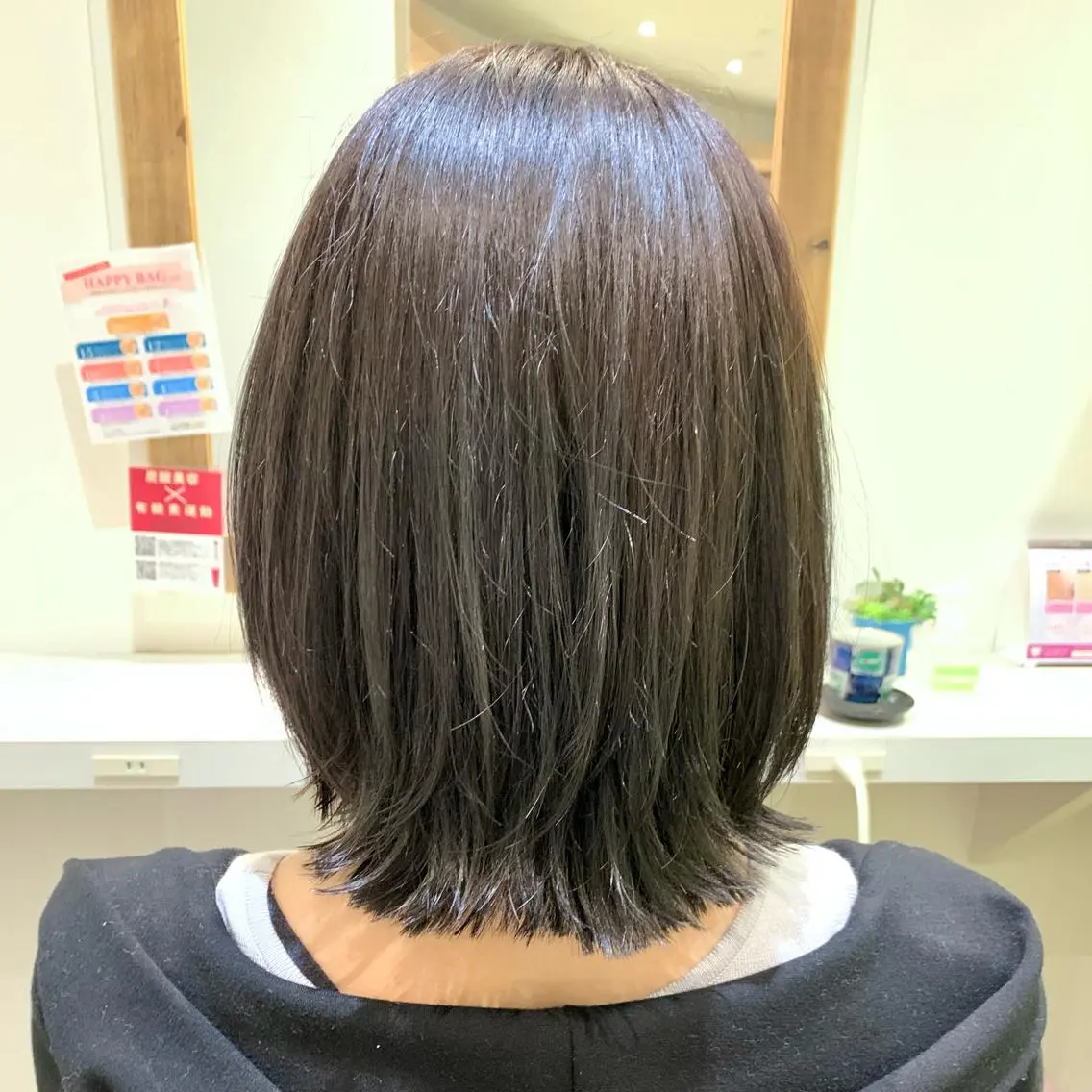 ショート カラー レイヤーカット ヘアカラー ショート×カラー 🦊堀米早紀【荻窪】のマツエク・マツパデザイン