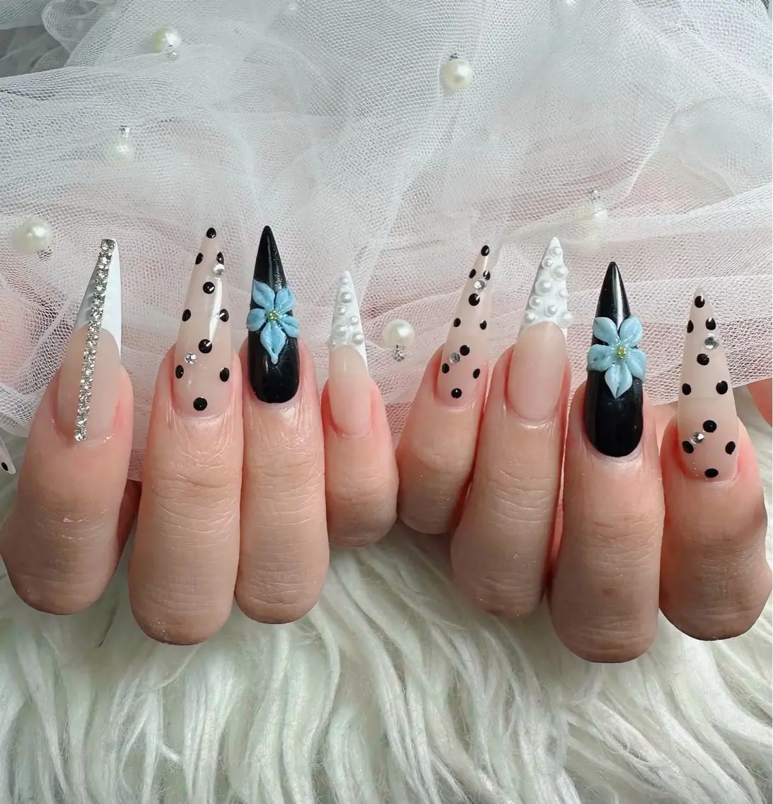 ネイル フットネイル フレンチネイル グラデーション 韓国ネイル ロングネイル ハンドネイル Hani Nail Salonのネイルデザイン