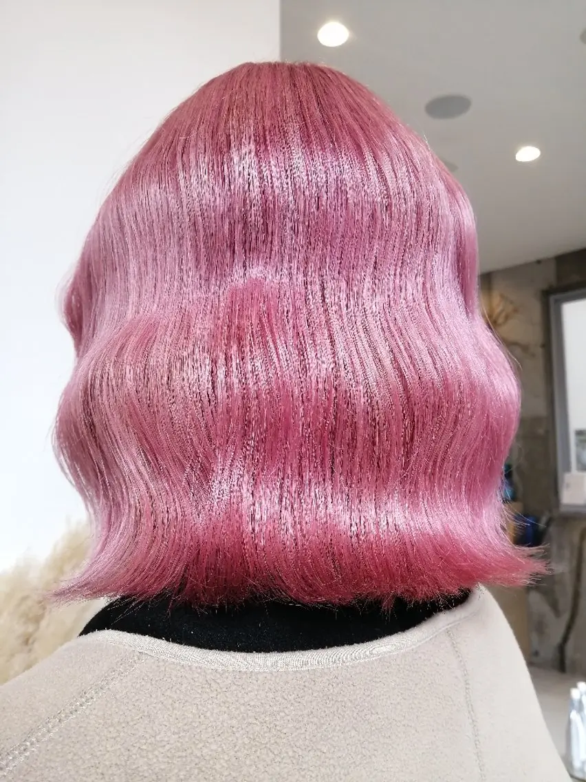 カラー ブリーチ ピンクカラー ヘアカラー 藤原仁美/レイヤー /透明感カラーのヘアスタイル