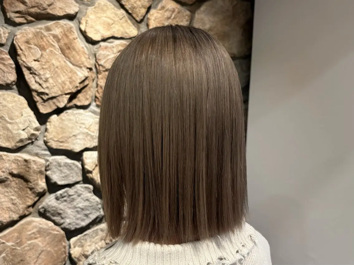 ミディアム ヘアカラー 小玉 唯依のヘアスタイル