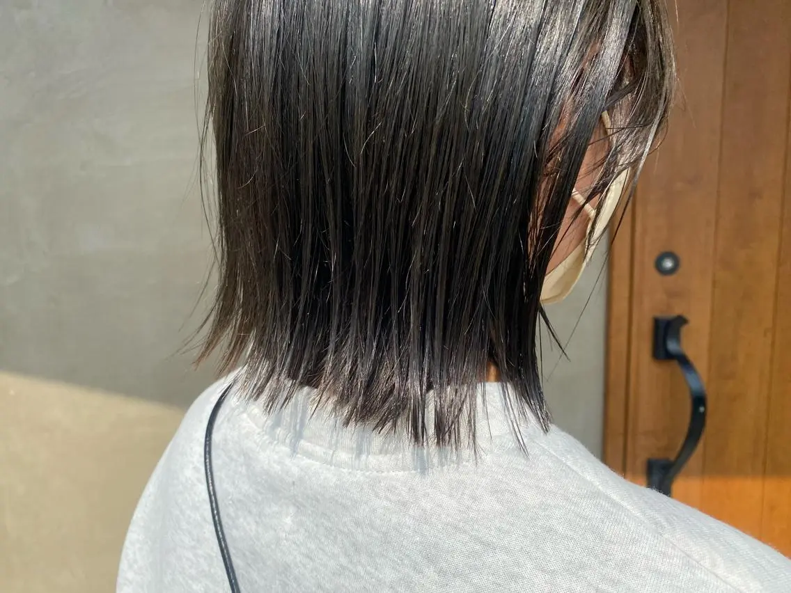 ミディアム カラー ブリーチ 透明感カラー オリーブカラー 柔らかカラー🥛 mayucoのヘアスタイル