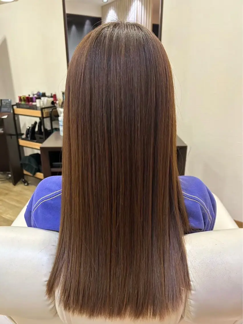 ロング カット 縮毛矯正 透明感カラー 山田真生のヘアスタイル