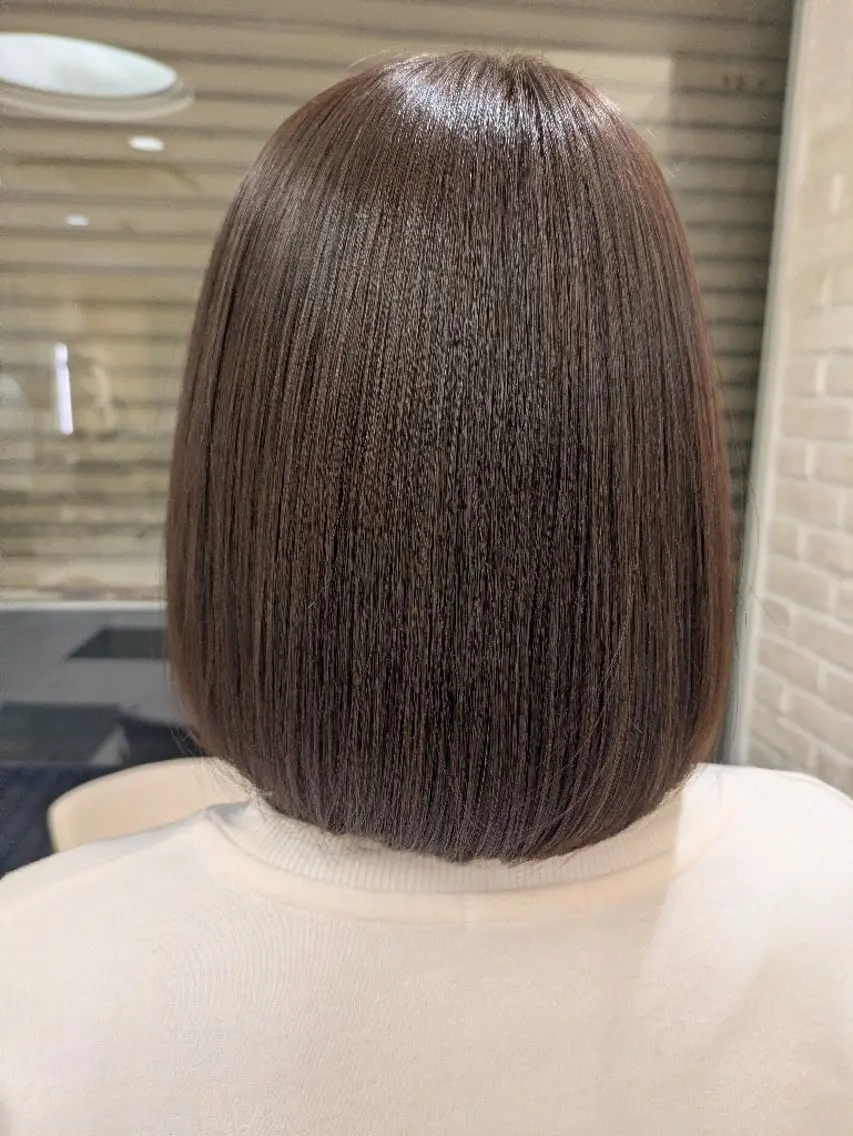 ショート ボブ カット ヘアカラー トリートメント 佐々木 萌のヘアスタイル