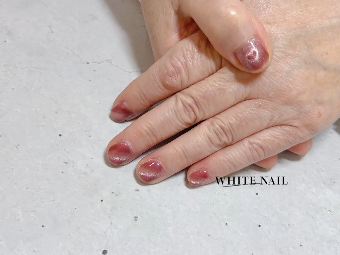 ネイル ハート ハンドネイル WHITE NAIL ホワイトネイルのネイルデザイン