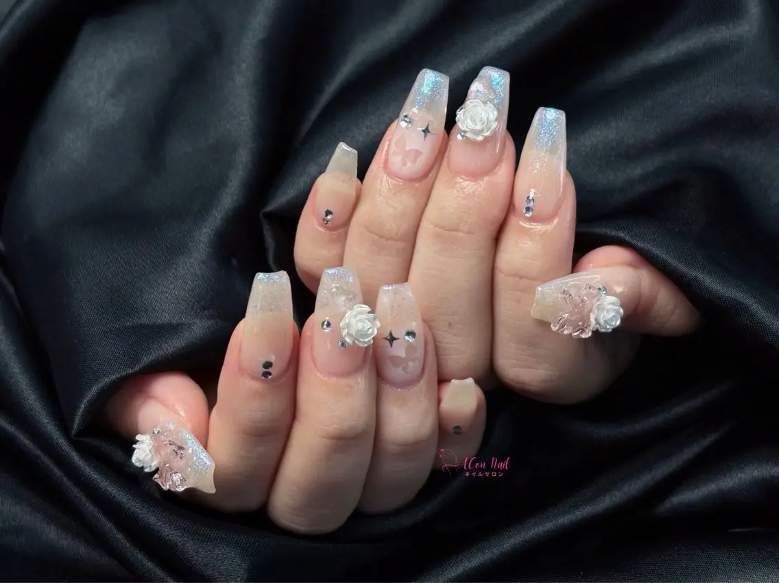 ネイル 桜ネイル 長さ出し フラワーネイル フレンチネイル ジェルネイル ハンドネイル ACon NailSalonのネイルデザイン