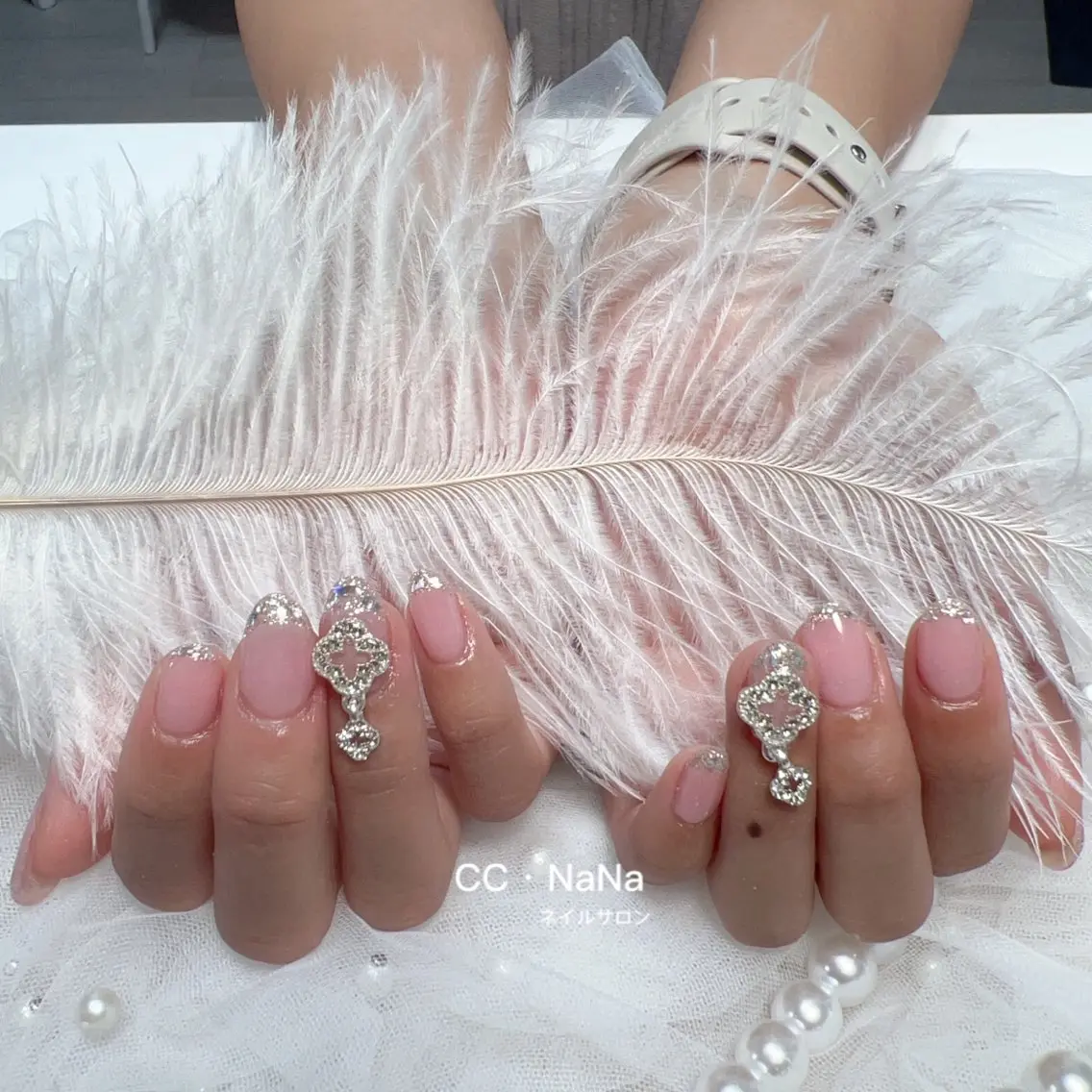 ネイル ハンドネイル 💎CC・NaNa 韓国風ネイル🌙Cのネイルデザイン