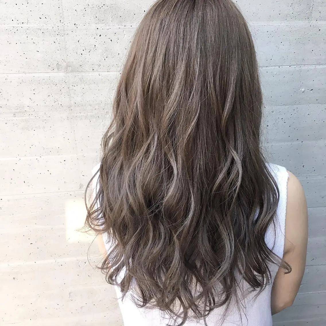 ロング カラー ヘアアレンジ 透明感カラー ハイライトカラー ハイライト 【公式】amble luxe池袋東口🩷のヘアスタイル
