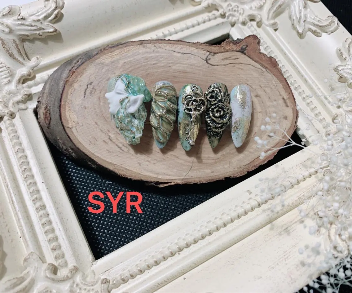 ネイル SYR nail salonのネイルデザイン