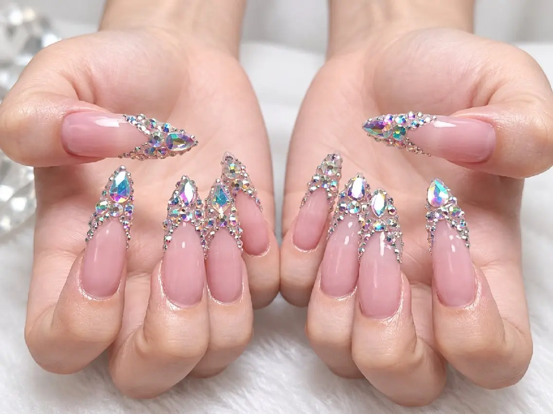ネイル オーロラネイル 長さ出し ゴージャス キラキラネイル 韓国ネイル ハンドネイル 高山ルコ(NAIL) 店長のネイルデザイン