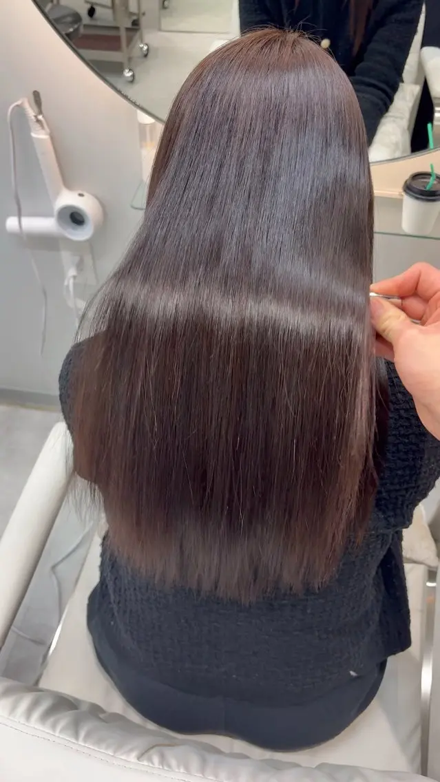 セミロング トリートメント 美髪縮毛矯正／ツヤ 髪カラー🫧つばさのヘアスタイル