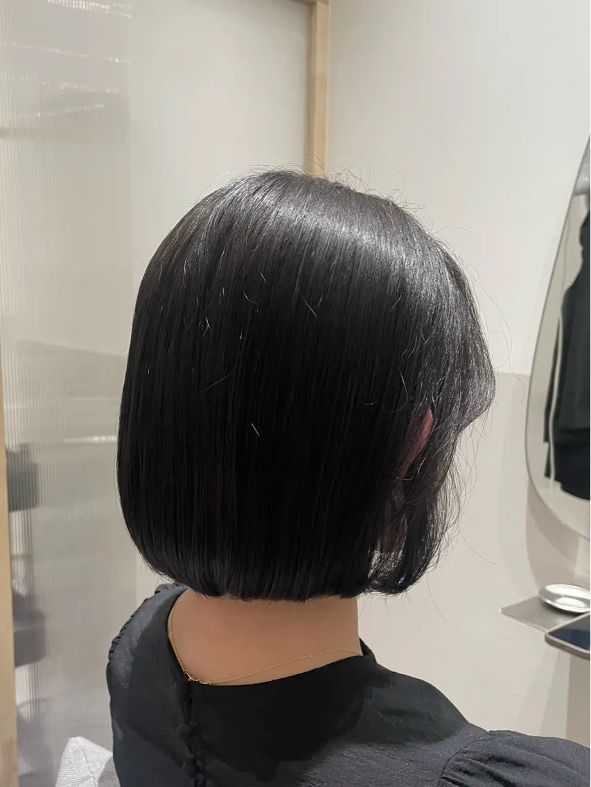 ショート カラー ダークグレー ボブ 髪質改善✨Zina浦 安/個室🌈YUKIのヘアスタイル