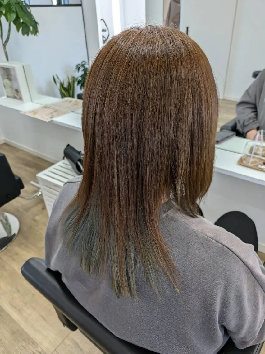 セミロング カラー 【リピーター続出】 ENONN+　エノンのヘアスタイル