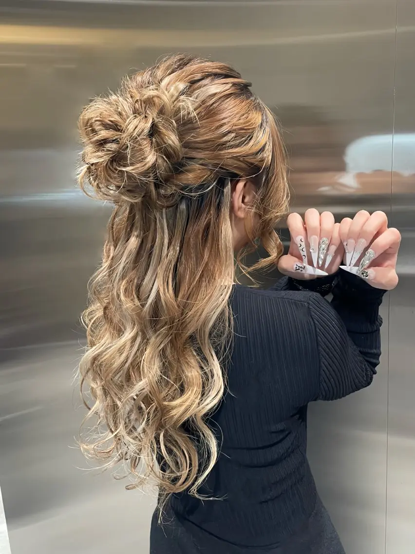 ヘアアレンジ ハーフアップ お団子ヘア ヘアセット 💗ROSEL／ KUREA💗のヘアスタイル