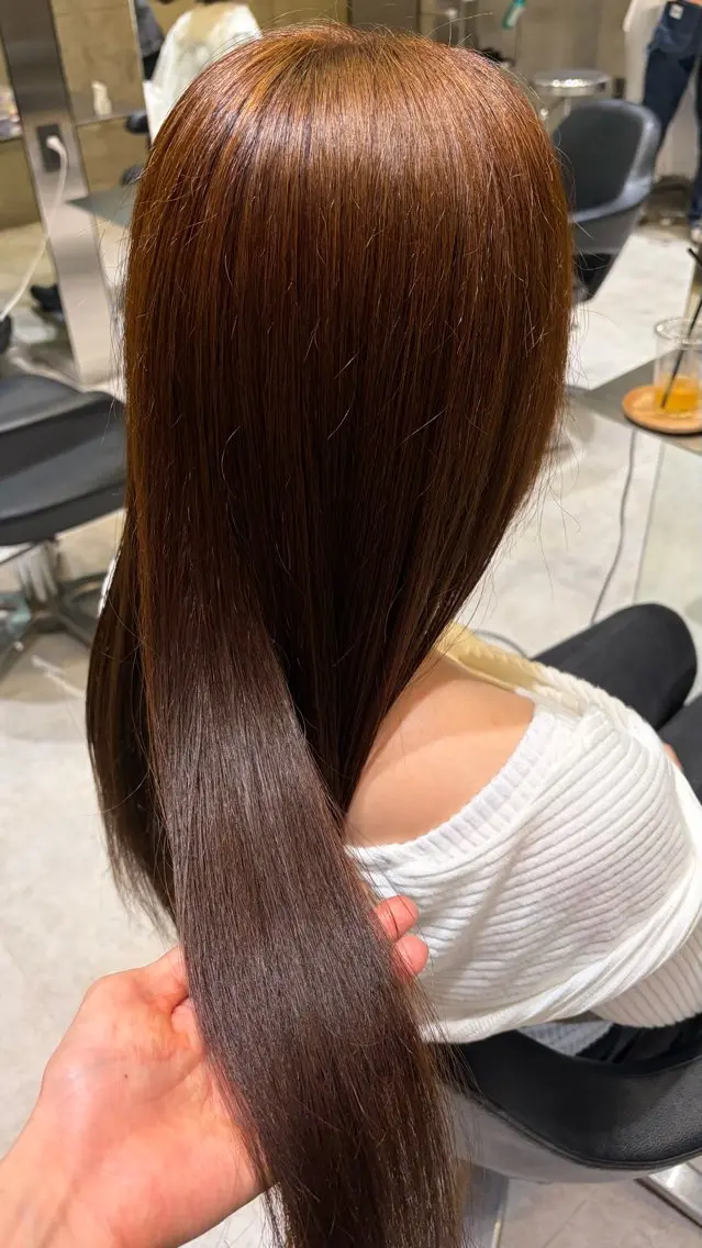 ロング ヘアカラー 都築 颯太のヘアスタイル