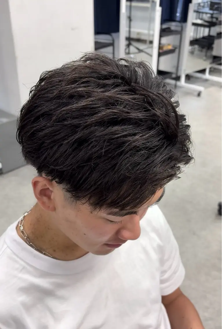ショート メンズ アップバング センターパート フェザーパーマ メンズハイライト メンズメッシュ センターパート/フェ ザー🔥SHUYAのヘアスタイル