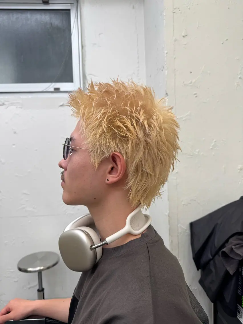ショート カラー メンズ メンズブリーチ メンズショート スパイキーショート ブリーチ 抜きっぱなしブロンド カット ヘアカラー トリートメント 💈メンズ特化💈 TASUKUのヘアスタイル